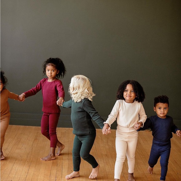 Knotted Fern organic ribbed bodysuit and pants in forest green. 12-18 - Picture 3 of 3